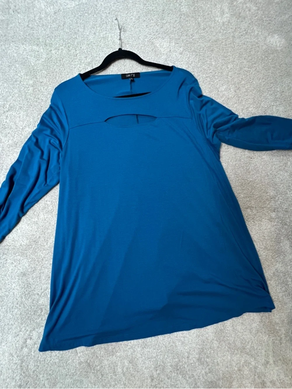 Comfy USA Turquoise blue keyhole Top Sz L / XL - Picture 3 of 6